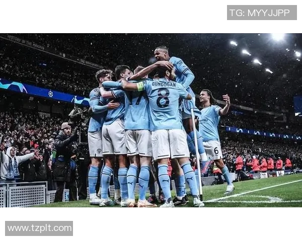 足总杯决赛：国米凭借神扑逆袭曼城夺冠全场沸腾